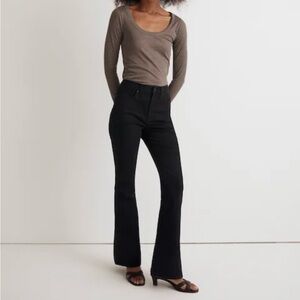 Skinny Flare Jeans in Black Frost Wash
